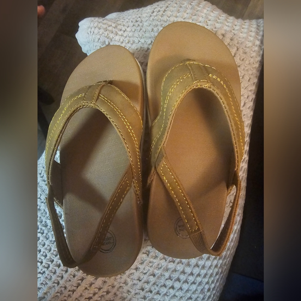 Toddler 9/10 boys sandals